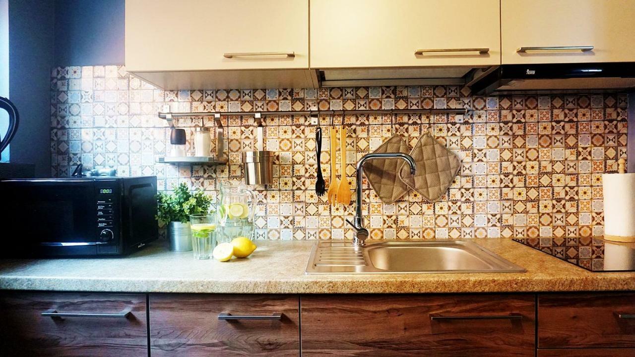 オルシュティンDk Apartament Stare Miastoアパートメント エクステリア 写真